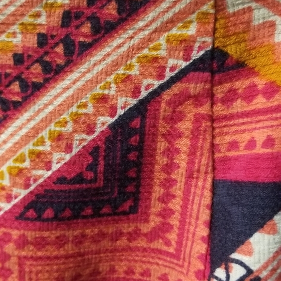 Merona pink/orange,  blue, multi colored skirt.Zip back, has pockets. - Picture 3 of 3